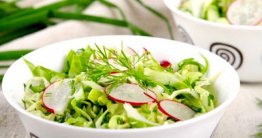 Turplu Yaz Salatası Tarifi