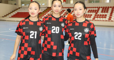 Üçüz Kardeşlerin Hentbol Tutkusu