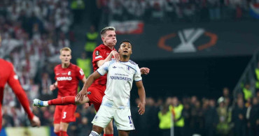 UEFA Avrupa Ligi Finalinde Aston Villa Önde