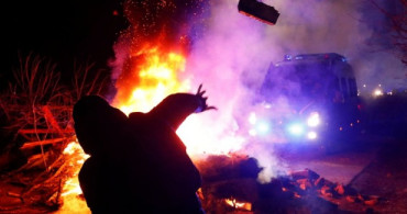 Ukrayna'da Halk Çin'den Gelenleri Protesto Etti
