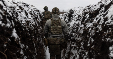 Ukraynalı askerler cepheyi terk ediyor: Savunma Bakanı'ndan itiraf gibi açıklama
