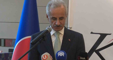 Ulaştırma ve altyapı bakanı Uraloğlu, Filipinler Cumhuriyeti’nin milli günü kutlamasına katıldı