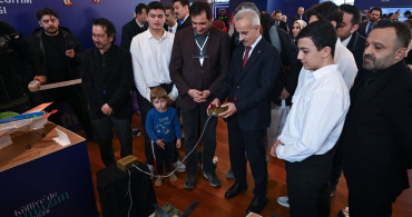 Ulaştırma ve Altyapı Bakanı Uraloğlu'ndan Çocukların İnternet Kullanımı Hakkında Açıklamalar