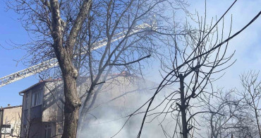 Ümraniye'de Hurdalık Alanda Yangın Paniği