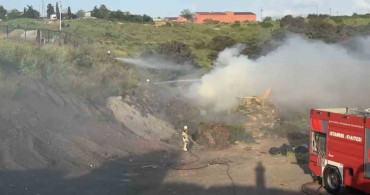 Ümraniye'de Korkutan Yangın: Hekimbaşı Barınağı Yakınlarında Patlak Verdi