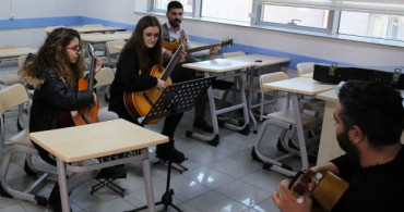 Ümraniye’de Müzik Akademisi Yaz Okulu Eğitim Programı Başlıyor