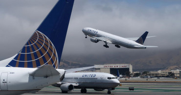 United Airlines Milyar Dolarlık Zarar Etti