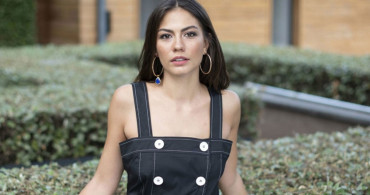 Ünlü Oyuncu Demet Özdemir’le Meslektaşı Şükrü Özyıldız Yeni Bir Aşka mı Yelken Açtı?