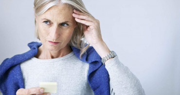 Unutkanlık sebepleri hangi vitamin eksikliğinden kaynaklanır? Alzheimer hastalığına karşı savaşan unutkanlığı ortadan kaldıran besinler