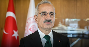 Uraloğlu  açıkladı! Karadeniz'de saldırıya uğrayan geminin mürettabatı iyi