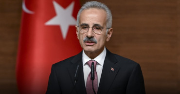 Uraloğlu: Hürmüz’deki Türk Gemilerinde İnsani Sorun Yok, Takip Sürüyor