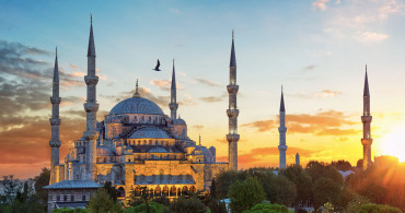 Uşak sahur ve iftar saati 2023