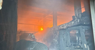 Uşak'ta Plastik Poşet Fabrikasında Yangın