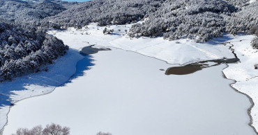 Uşak'ta Soğuk Hava ve Buz Oluşumu