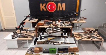 Uşak'ta Tarihi Silahlar ve Tüfekler Ele Geçirildi