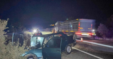 Uşak'ta Trafik Kazası: Baba Hayatını Kaybetti, Oğlu Yaralandı