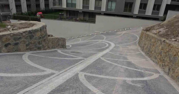 Üsküdar Güzeltepe Mahallesi'nde Ulaşım Sorunları Gündemde