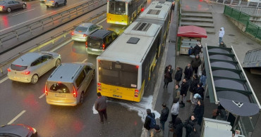 Üsküdar'da İETT Otobüsü Duman Çıkardı