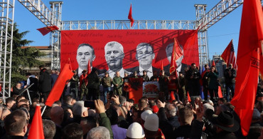 Üsküp'te Kosova Kurtuluş Ordusu Komutanlarına Destek Gösterisi