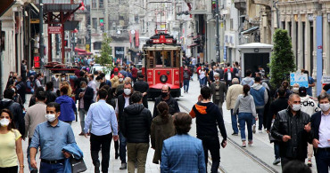 Pandemi ne zaman bitecek? Uzmanlar açıkladı: Yoğun bakımda yatan hasta sayısı azaldı