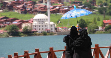 Uzungöl'de turizm sezonu hareketlendi, otellerde doluluk arttı