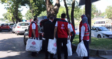 Vakıflar 1. Bölge Müdürlüğü'nden Darülaceze'ye babalar günü ziyareti