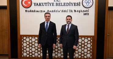 Vali Baruş, Yakutiye Belediyesi'ni ziyaret etti