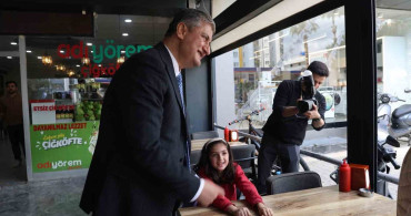 Vali Yavuz Kozan'da Vatandaşlarla Buluştu