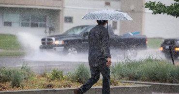 Valilikten ve Meteoroloji’den üst üste uyarılar: Kuvvetli yağış ve rüzgara karşı dikkat