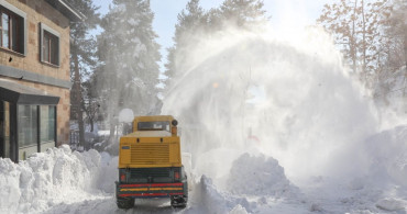 Van-Çatak Kara Yolu Açıldı, Ama Dikkat!