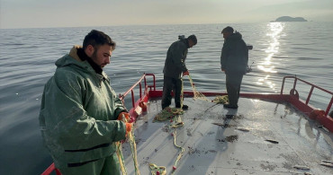 Van Gölü'nde Dondurucu Soğukta Balıkçılık