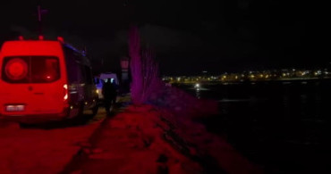 Van Gölü'nde Kurtarma Çalışmaları Başlatıldı