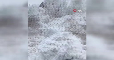 Van-Hakkari Karayolunda Çığ Faciası