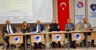 Van YYÜ’de Sanal Bahis Konulu Panel Düzenlendi