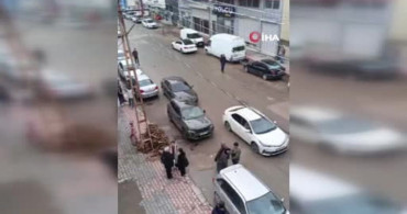 Van'da 5.2 Büyüklüğünde Deprem Meydana Geldi