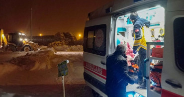 Van'da Ekipler Ulaşım Engelini Aşarak Hastaları Kurtardı