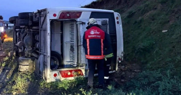 Van'da Emniyet Midibüsü Devrildi: Dört Yaralı