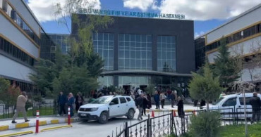 Van'da Gebe Anneye Eşzamanlı Sezaryen ve Beyin Ameliyatı