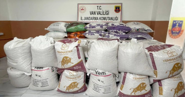 Van'da Gümrük Kaçağı Gıda Maddesi Ele Geçirildi