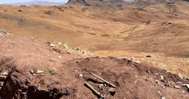 Van'da Kaçak Kazı Yapan 6 Şüpheli Suçüstü Yakalandı