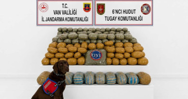 Van'ın Başkale ilçesinde 291 kilogram toz esrar ele geçirildi