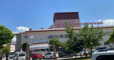 Van'ın Muradiye ilçesinde iki aile arasında kavgada 15 kişi yaralandı