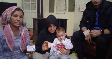 Vatansızlık Son Buldu: Afyonkarahisar’da 8 Kişilik Aileye Kimlik Verildi