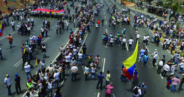 Venezuela'da Darbe Girişimine Destek Olan Milletvekillerinin Dokunulmazlığı Kaldırıldı