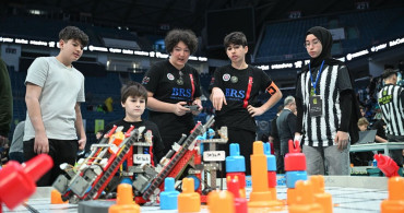 VEX Robotics Türkiye Şampiyonası İstanbul'da Başladı