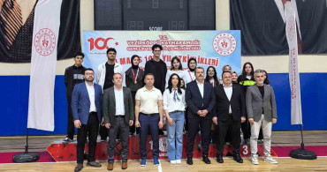 Vezirköprü'de Liseler Arası Münazara Yarışması