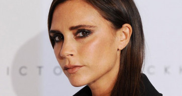 Victoria Beckham'ın Efsane Göz Makyajının Sırrı Ne?