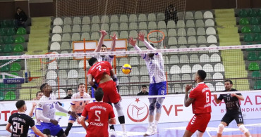 Voleybol: Gebze Belediyespor, Kuşgöz İzmir Vinç Akkuş Belediyespor'u Yendi