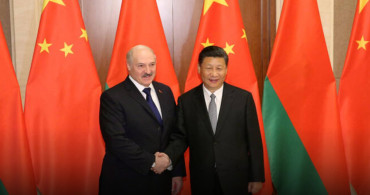 Xi Jinping ve Lukaşenko Pekin'de bir araya geldi