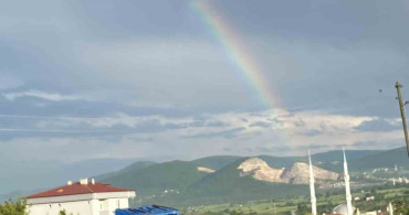 Yağmur Sonrası Gökkuşağı Şöleni